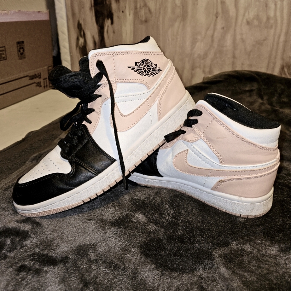 Air Jordan Mid GS
